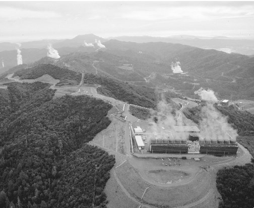 Plumes of steam rise from several sites at this large geothermal plant in Geyserville, California. Because of ongoing improvements in harnessing the earths internal heat, geothermal energy has a promising future.